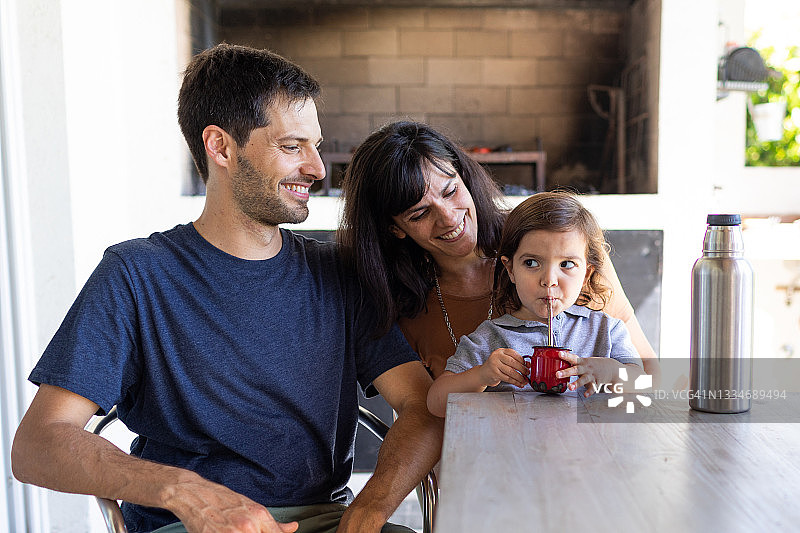 真正的阿根廷家庭酒友图片素材