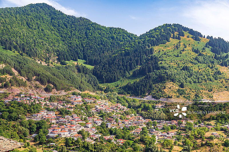 品都斯山的希腊村庄图片素材