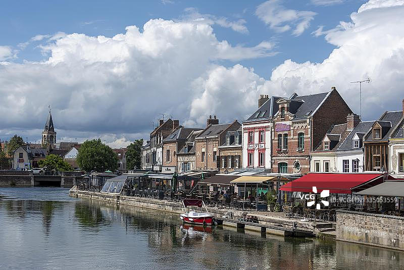 法国上法兰西大区索姆省亚眠圣勒区图片素材