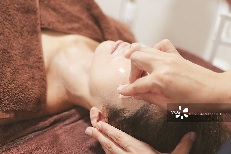 美容院的美容护理图片素材