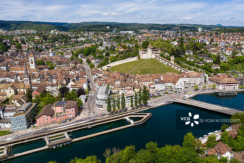 瑞士沙夫豪森老城区和穆诺特要塞鸟瞰图片素材