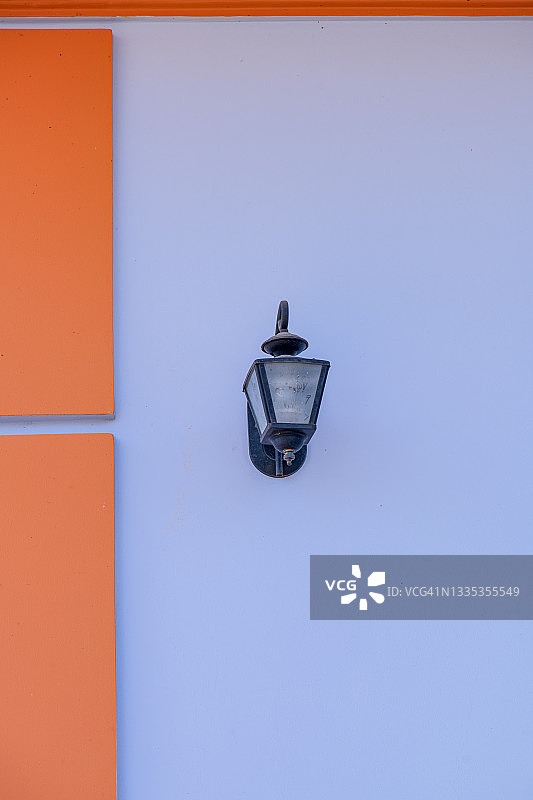 门前的灯光图片素材