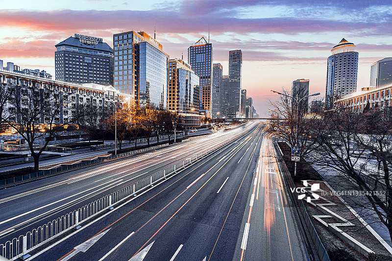 北京夜间交通图片素材