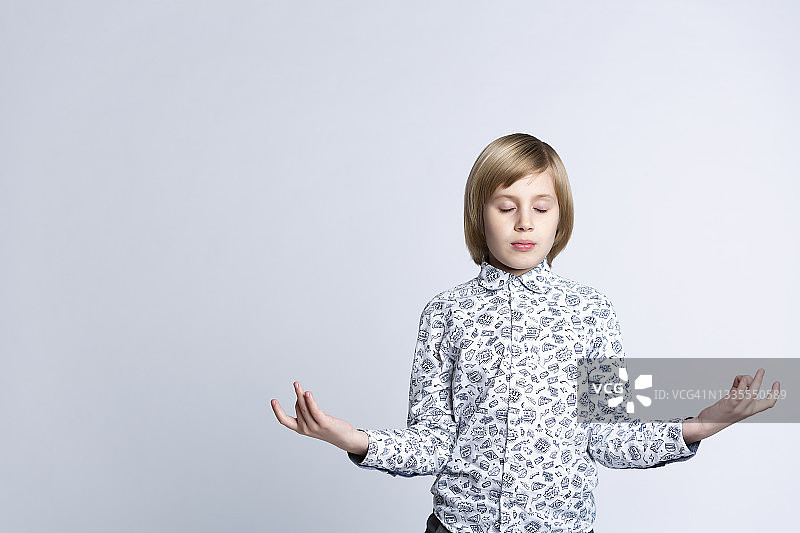 可爱的漂亮男孩肖像图片素材