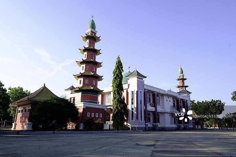 带有中国元素的巨港清真寺图片素材