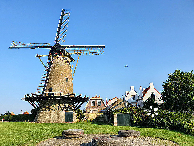 荷兰泽里克泽的风车图片素材