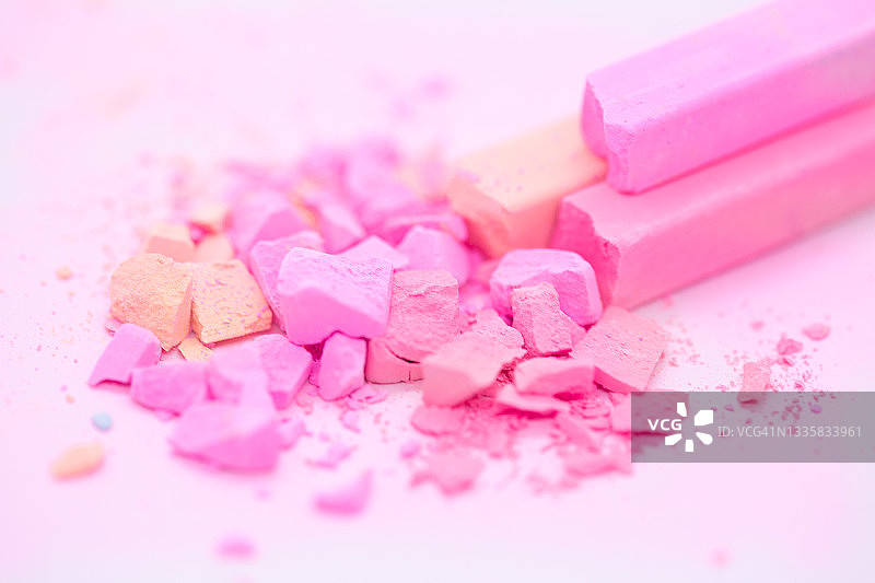 粉色蜡笔图片素材