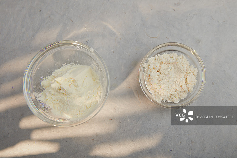 分离乳清蛋白和蛋白粉图片素材