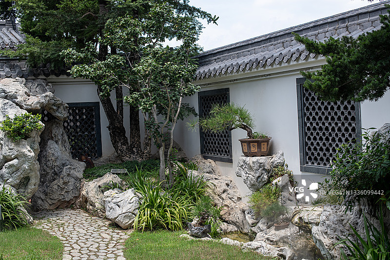 苏州园林中的盆景图片素材