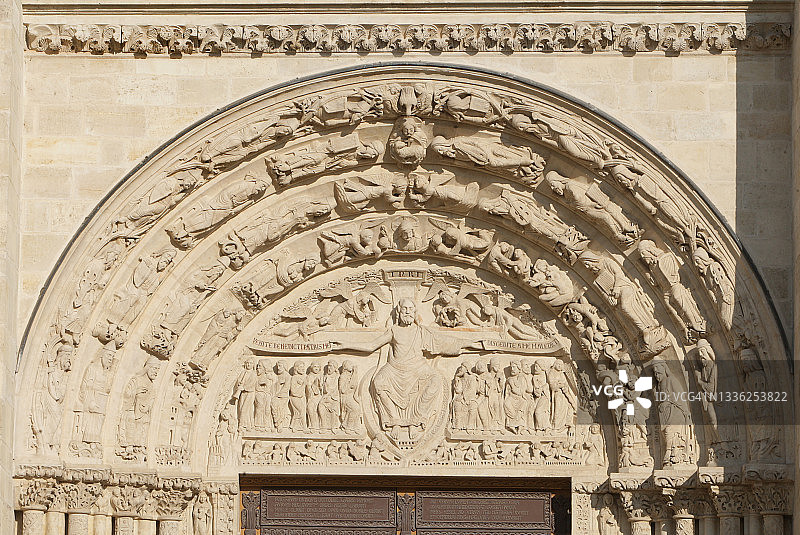 法国圣丹尼斯大教堂图片素材