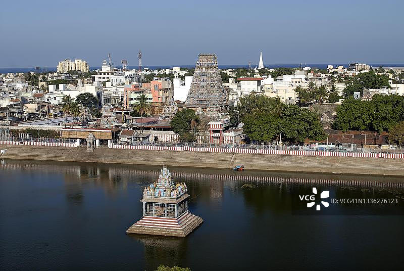 金奈市和Kapaleeshvara寺庙的鸟瞰图，Mylapore，金奈;印度泰米尔纳德邦的马德拉斯图片素材