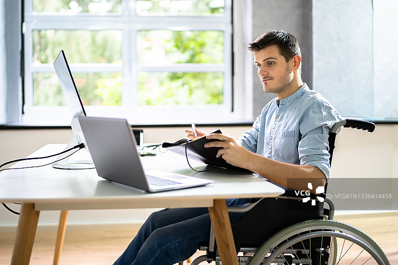 已停用的虚拟助手图片素材