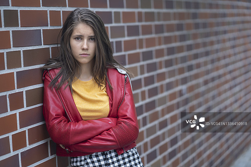 不开心的青少年图片素材