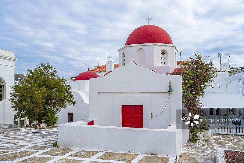 希腊米科诺斯岛旧城区基克拉泽斯希腊东正教教堂图片素材