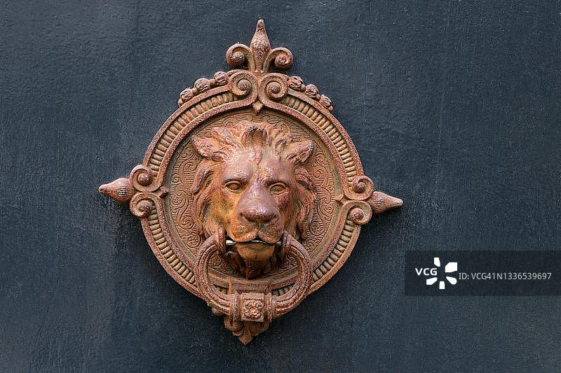 比利时布鲁日的门环图片素材