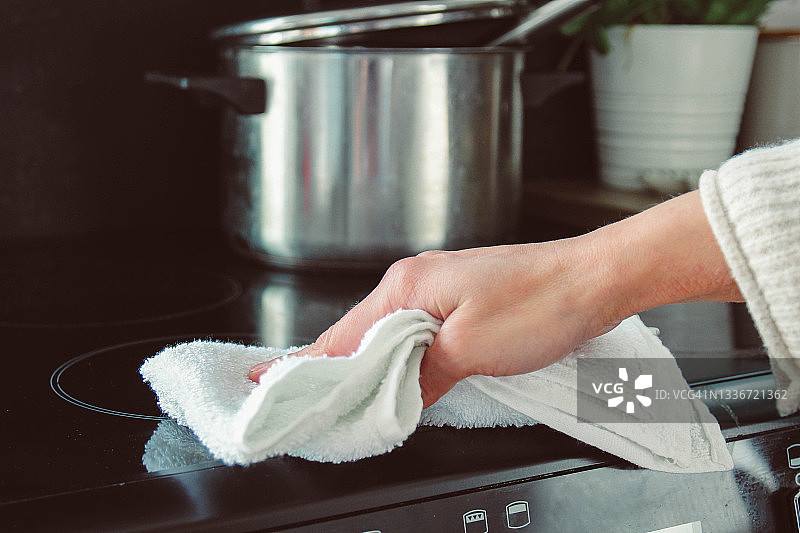 清洁陶瓷炉图片素材