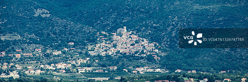 厄于斯村庄图片素材