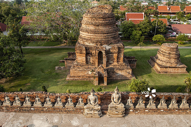 泰国曼谷附近大猜蒙空寺的佛像，大城府图片素材