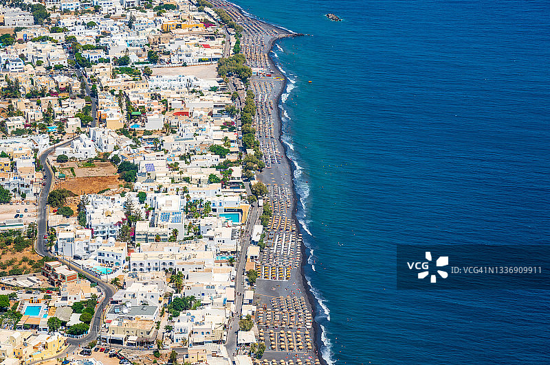 希腊圣托里尼卡马里沿海村庄景色图片素材