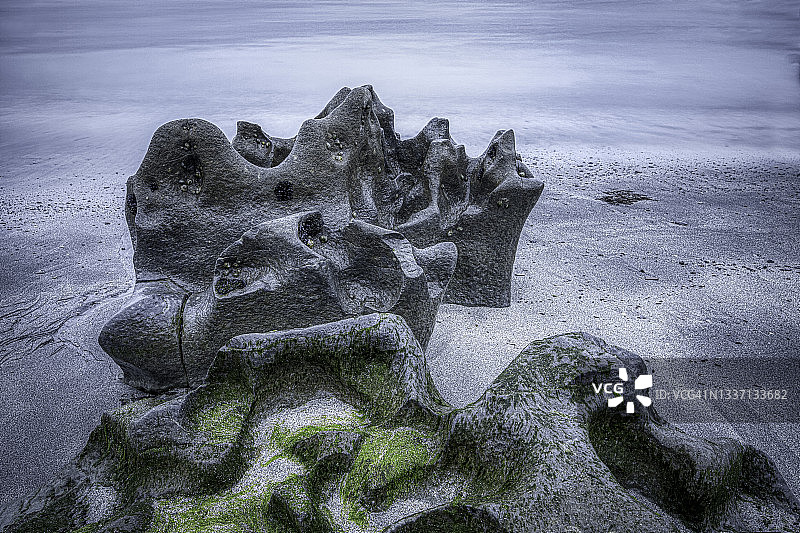 爱尔兰戈尔韦阿伦群岛的石灰岩雕塑图片素材