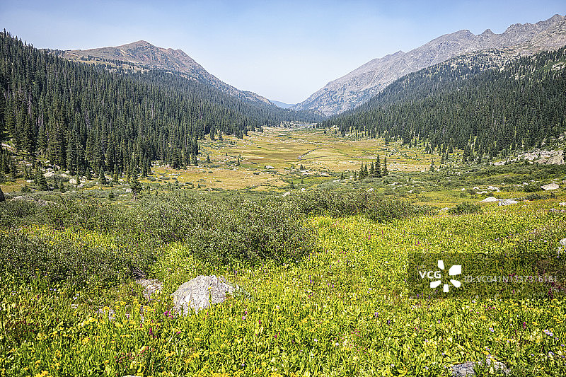 科罗拉多州圣十字荒原风光图片素材
