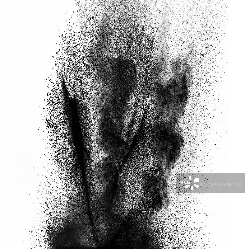 黑色背景白色烟尘颗粒冲击爆炸图片素材