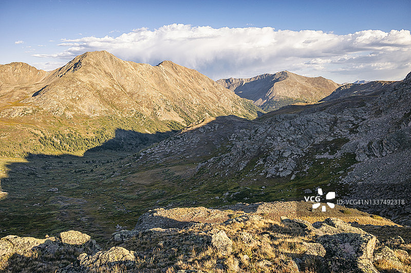 圣十字荒原的景观图片素材
