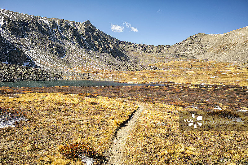 科罗拉多州布雷肯里奇附近蚊子山脉的风景图片素材