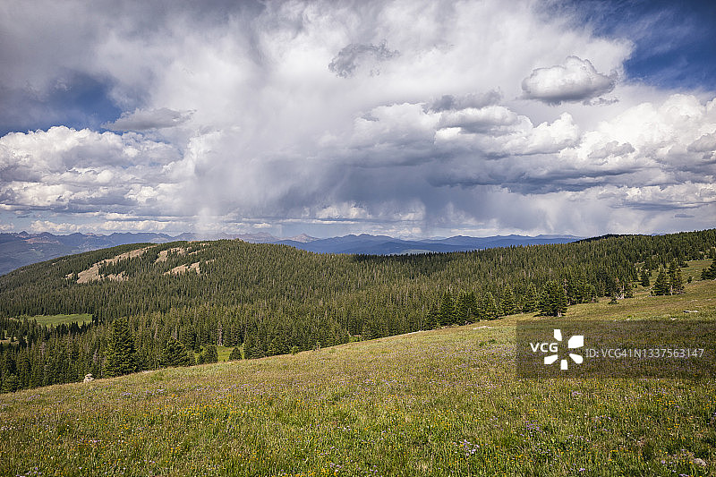 科罗拉多州圣十字荒原风光图片素材