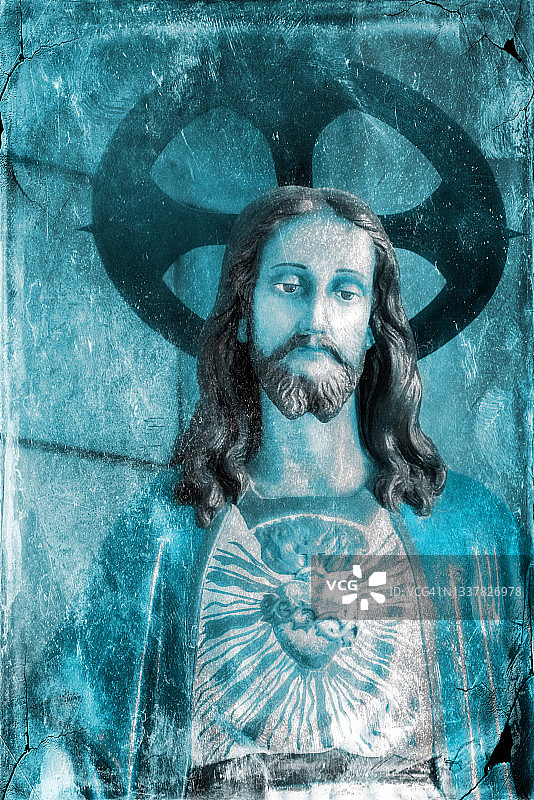 殖民时期的耶稣基督木雕像图片素材