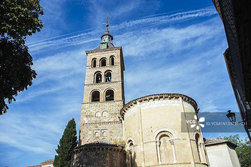 西班牙塞戈维亚圣马丁教堂钟楼图片素材