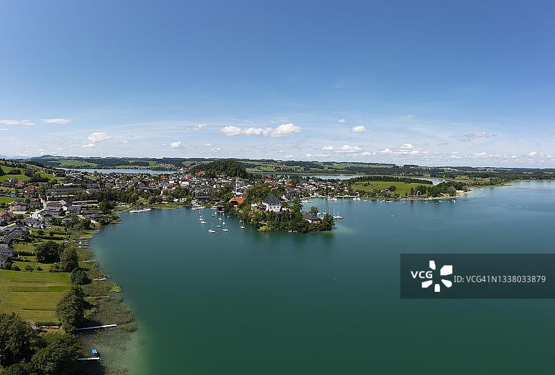 奥地利萨尔茨堡州萨尔茨堡湖区弗拉绍，马特湖和上特鲁默湖的无人机拍摄图片素材