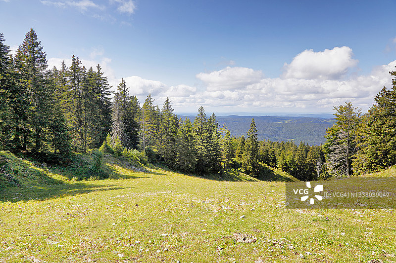 法国汝拉山脉内日峰景观图片素材