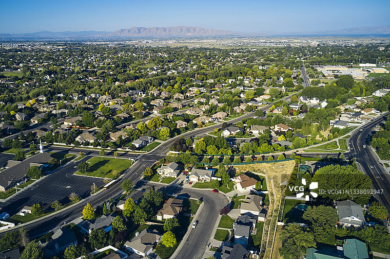 美国犹他州梅普尔顿和斯普林维尔地区鸟瞰图片素材