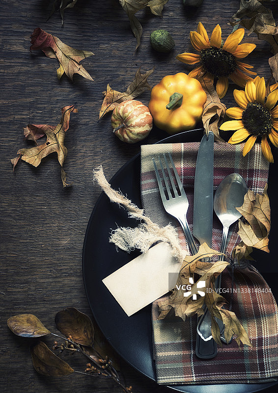 秋季餐桌图片素材