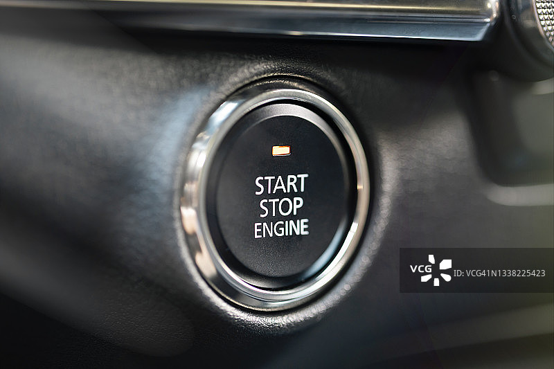 汽车上的星星停止引擎按钮图片素材