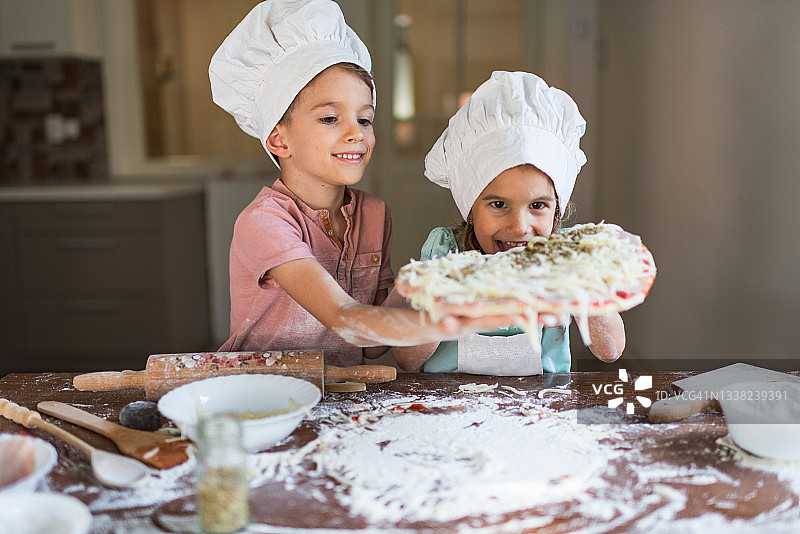 在家准备食物图片素材