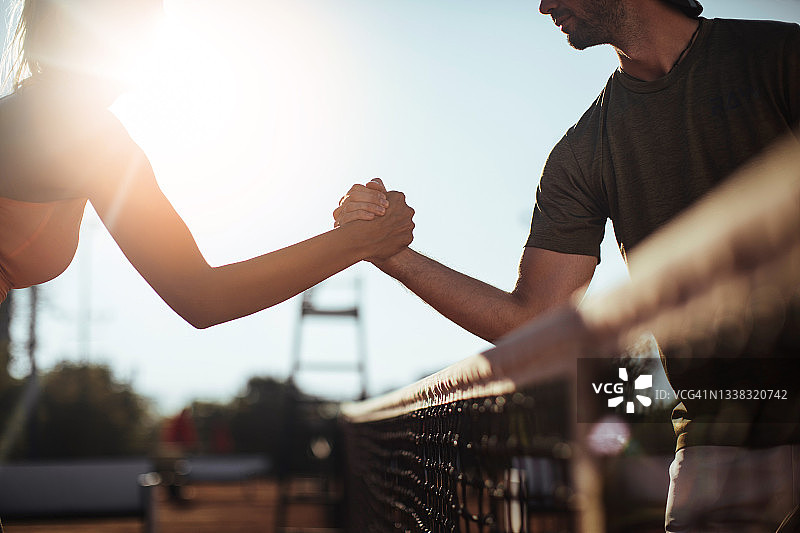 赛场上的对手，赛场下的朋友图片素材