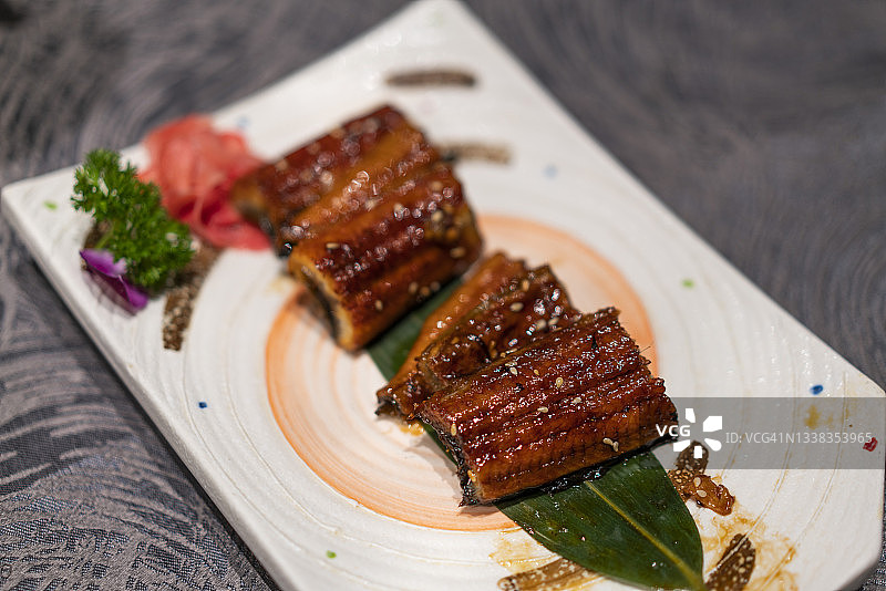 日式烤鳗鱼图片素材