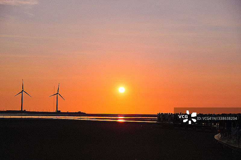 高美湿地日落图片素材