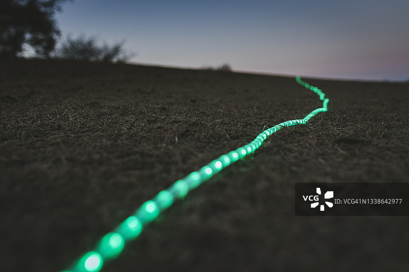 田野里的光图片素材