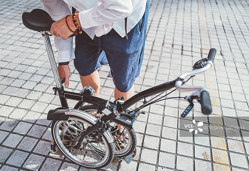 绿色出行图片素材