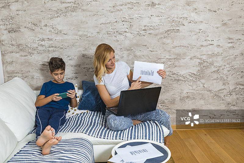 我们今天都很忙图片素材