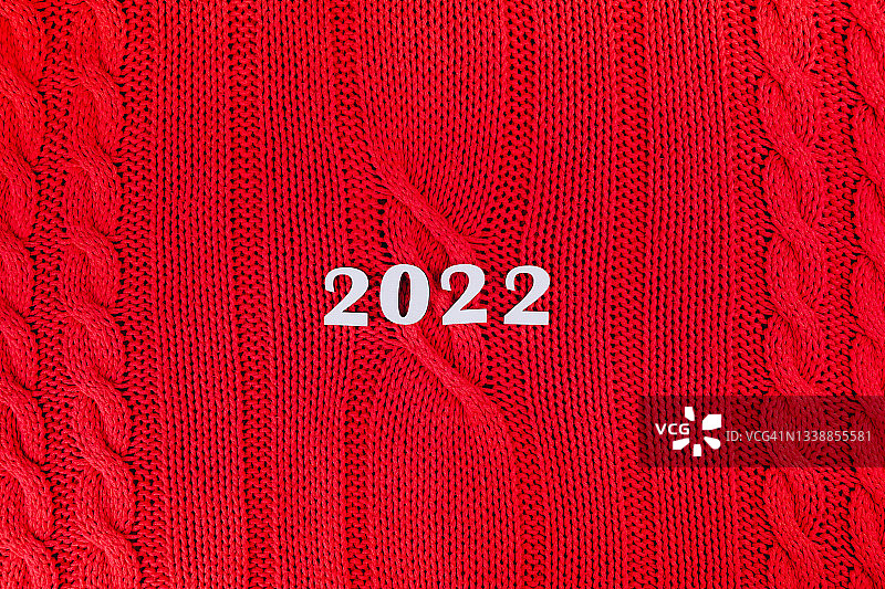 红色毛衣上的2022年图片素材