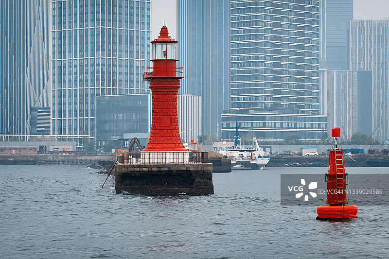 红色灯塔图片素材