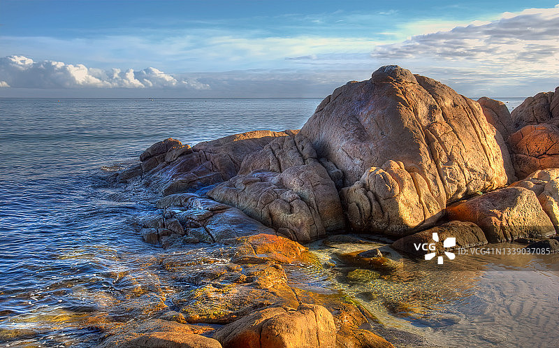 澳大利亚西澳大利亚州邓斯伯勒邦克海湾海滩岩石图片素材