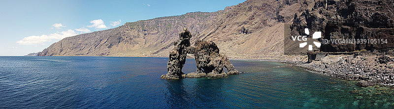 海湾中的博南萨火山岩图片素材