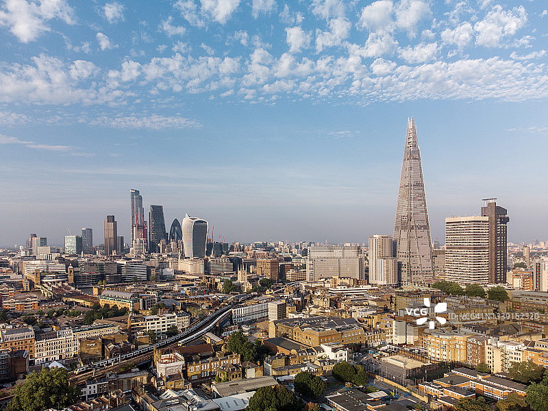 伦敦和南华克的天际线图片素材