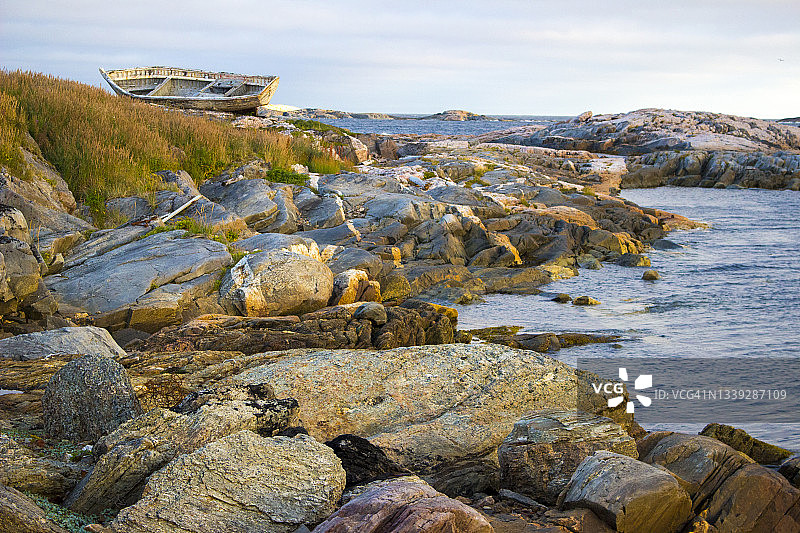 加拿大拉布拉多巴特尔港的海岸风光图片素材