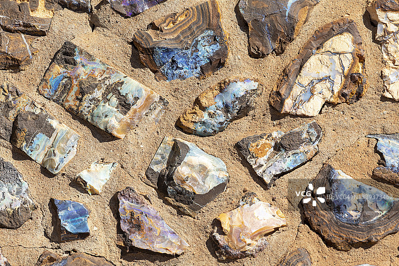 一组彩色蛋白石图片素材